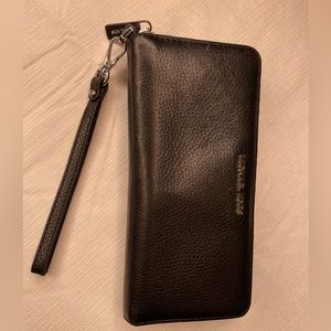 Michael Kors women wallet EUC